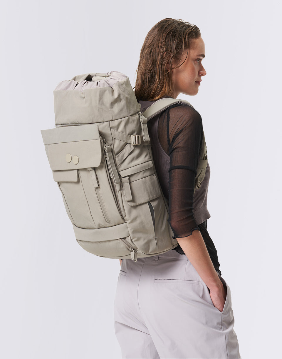 Blok Medium Construct