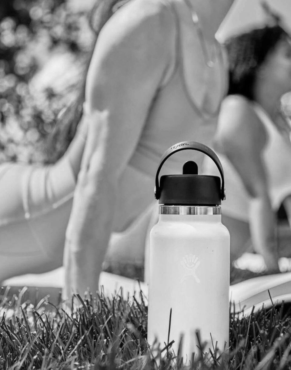 Bouche large avec capuchon de paille flexible 32 oz (946 ml)