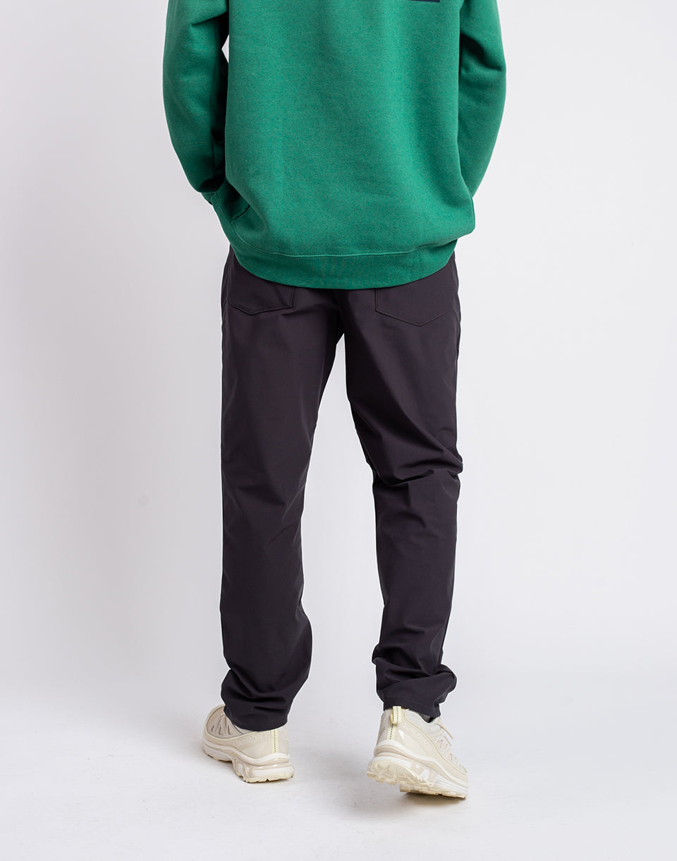 Pantalon de 5 pochettes de Transit Traveler de M