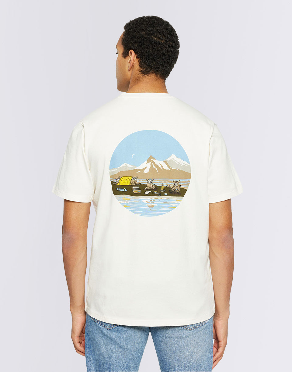 T-shirt à imprimé de dos de camp de refroidissement