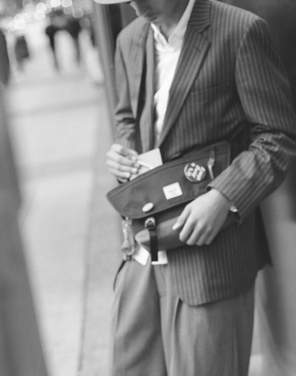 Cove Small Messenger