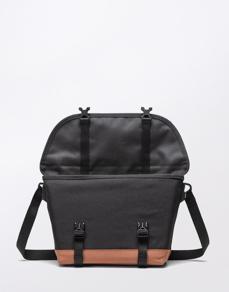 Cove Small Messenger