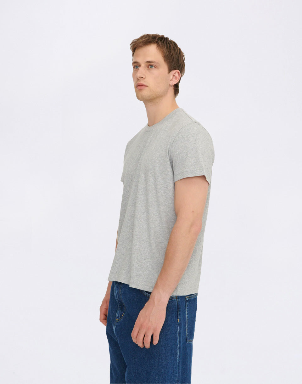 T-shirt réel en ajustement régulier