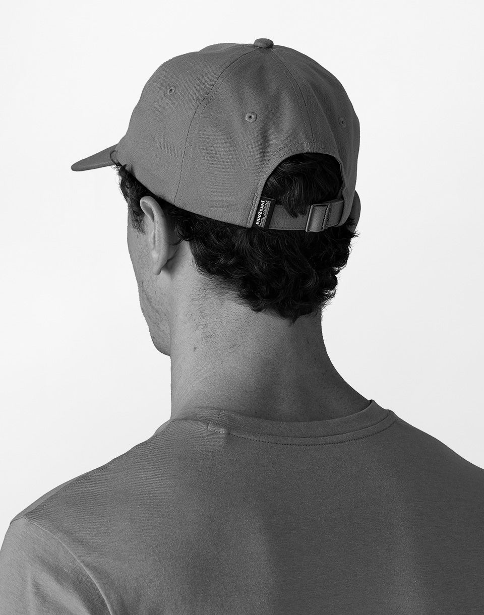 Casquette traditionnelle à étiquette P-6