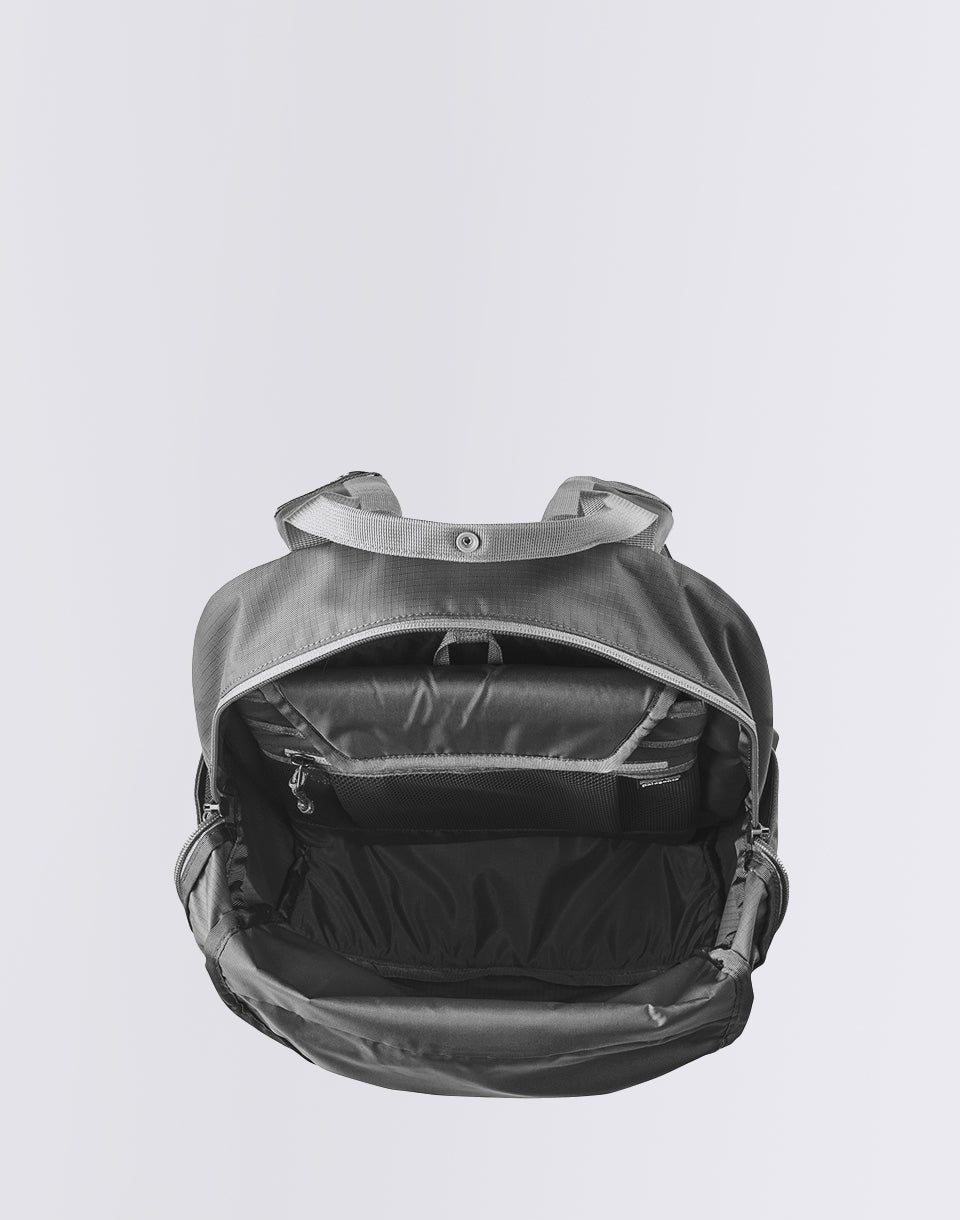 Atom Tote Pack 20L