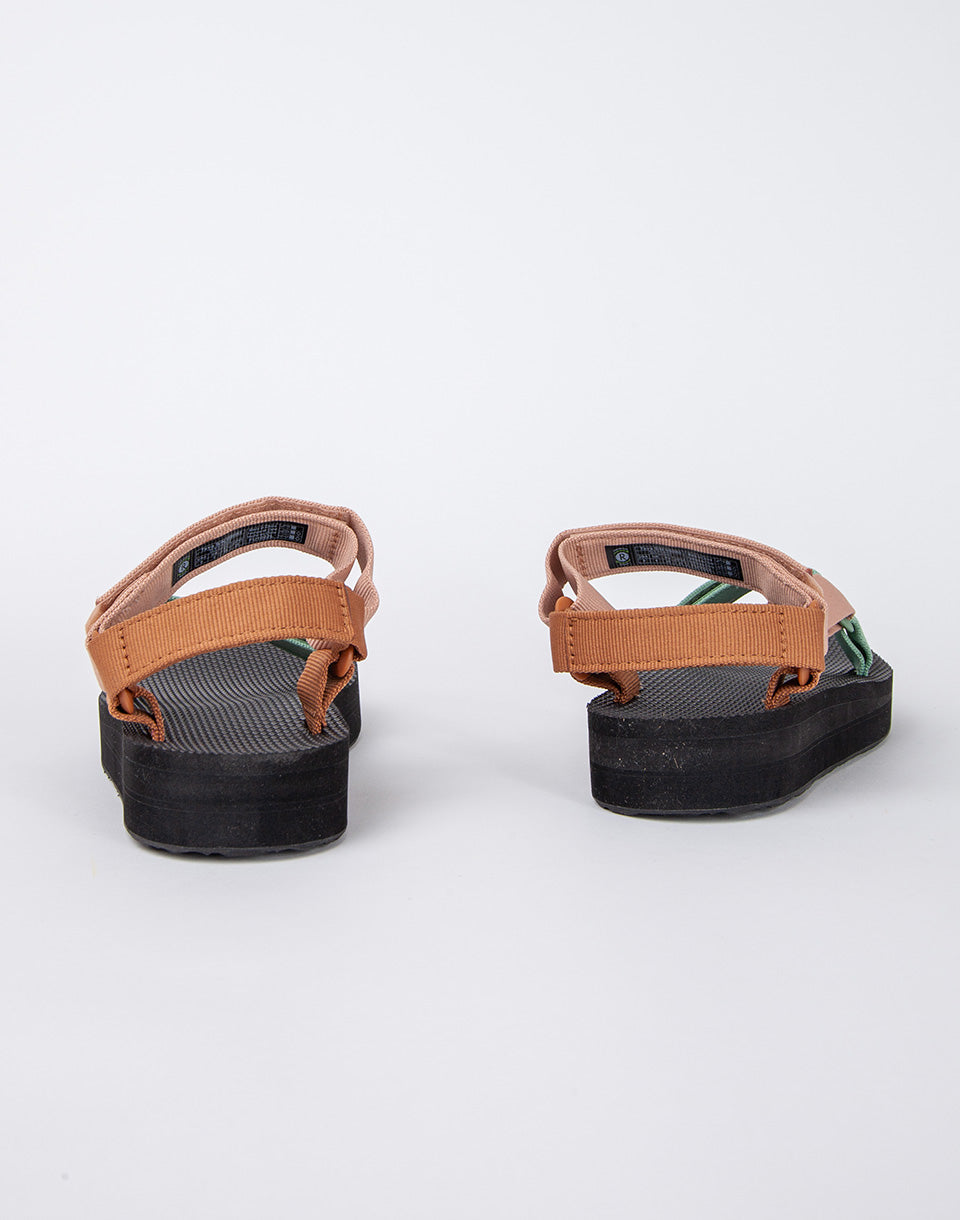 Universel médian universel