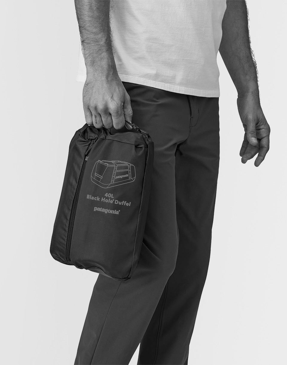 Black Hole Duffel 40L