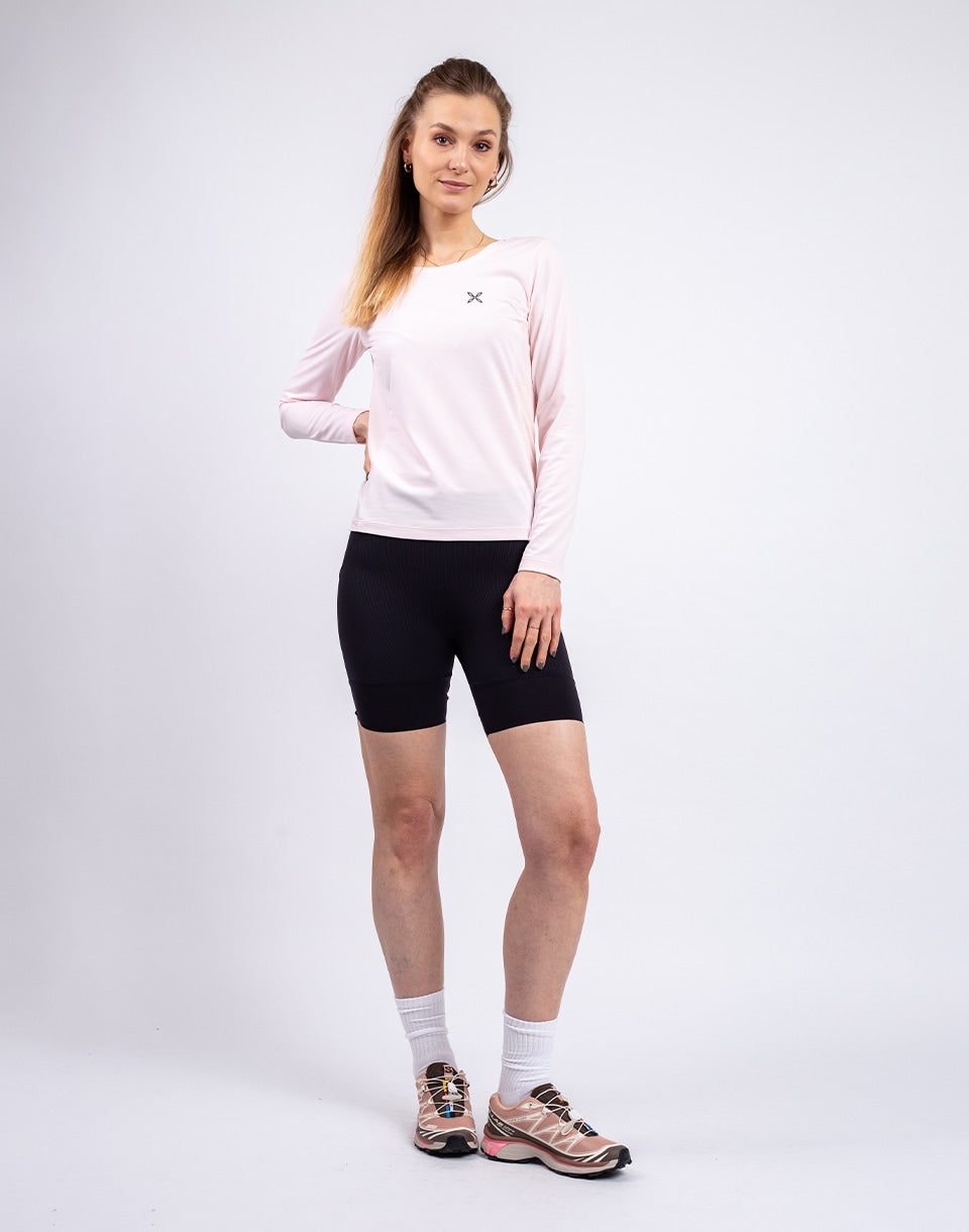 Femme courte à sertir
