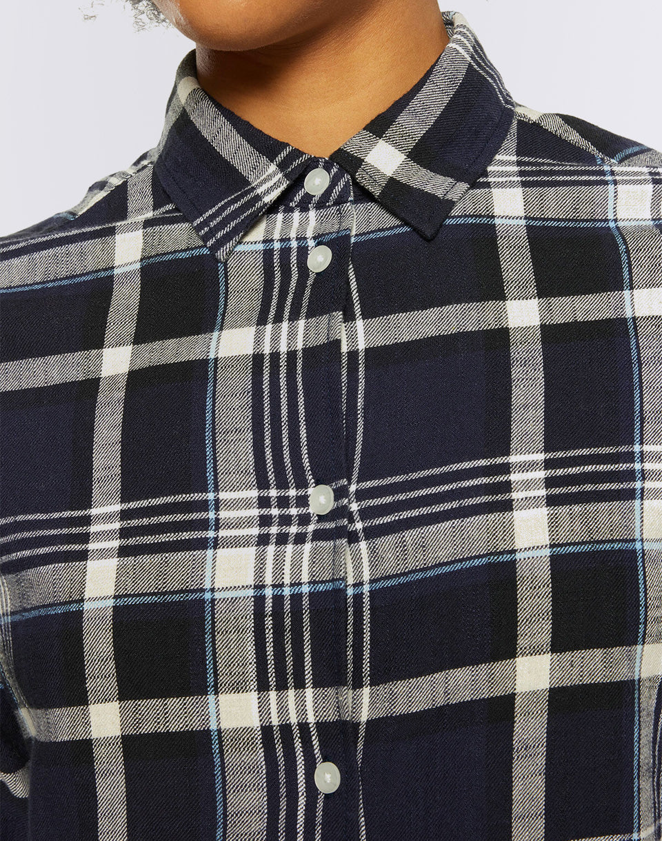 Vérifiez la chemise en flanelle