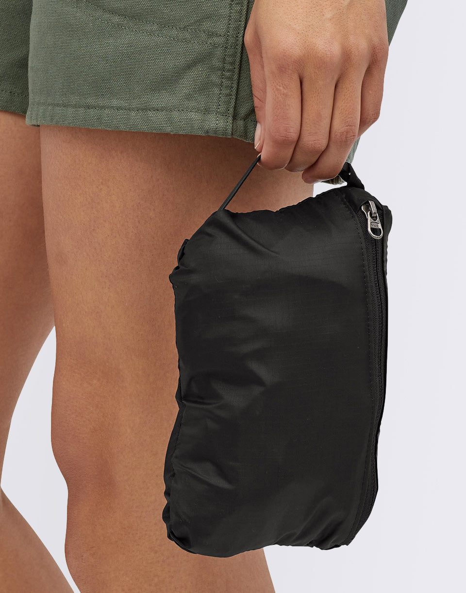 Ultralight Black Hole Sling