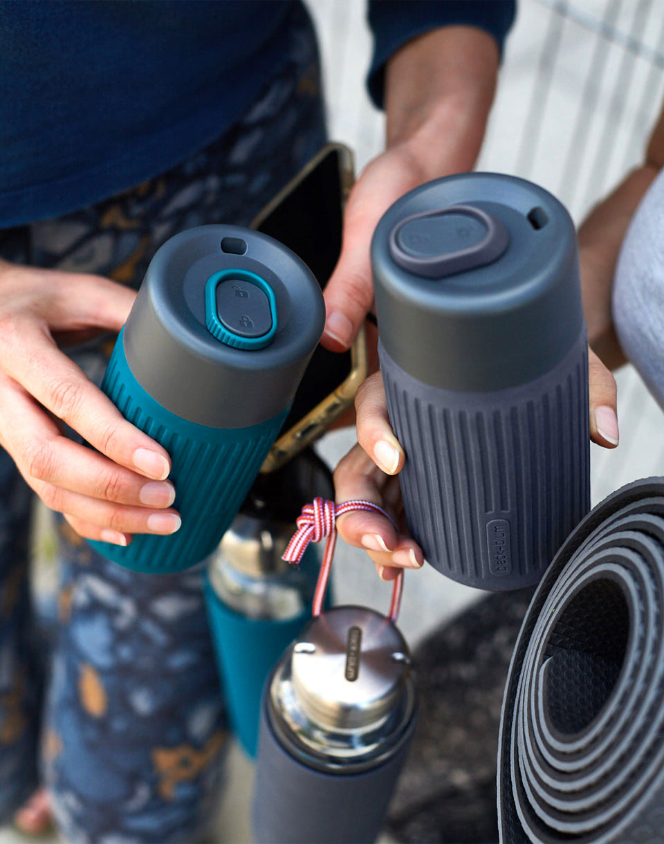 Tasse de voyage en verre
