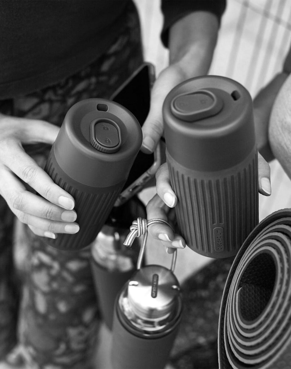 Tasse de voyage en verre