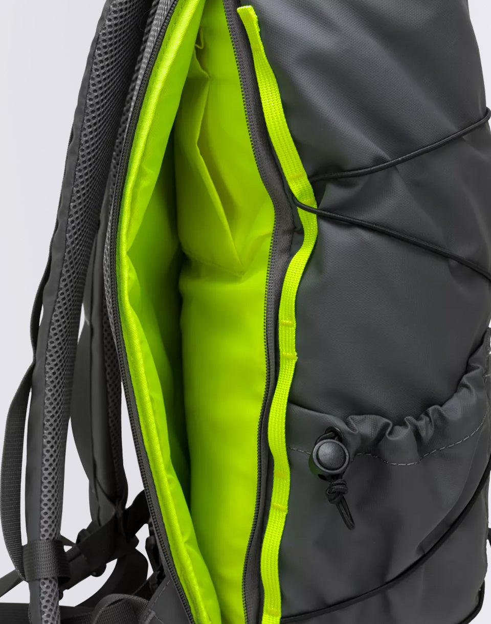 Dayle Roll Top Backpack 21 / 25L