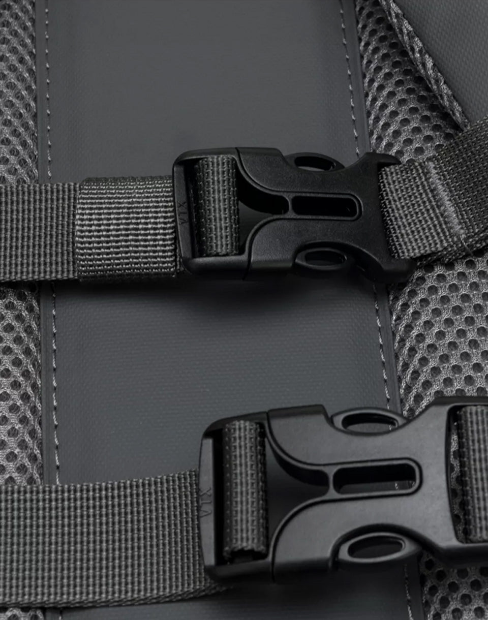 Dayle Roll Top Backpack 21 / 25L