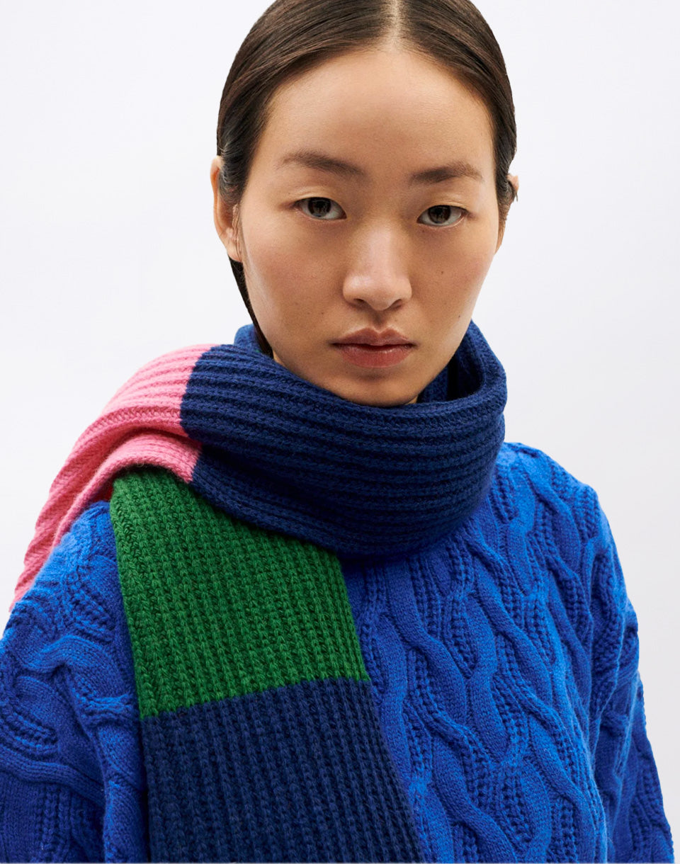 Écharpe tricotée du ghede rose