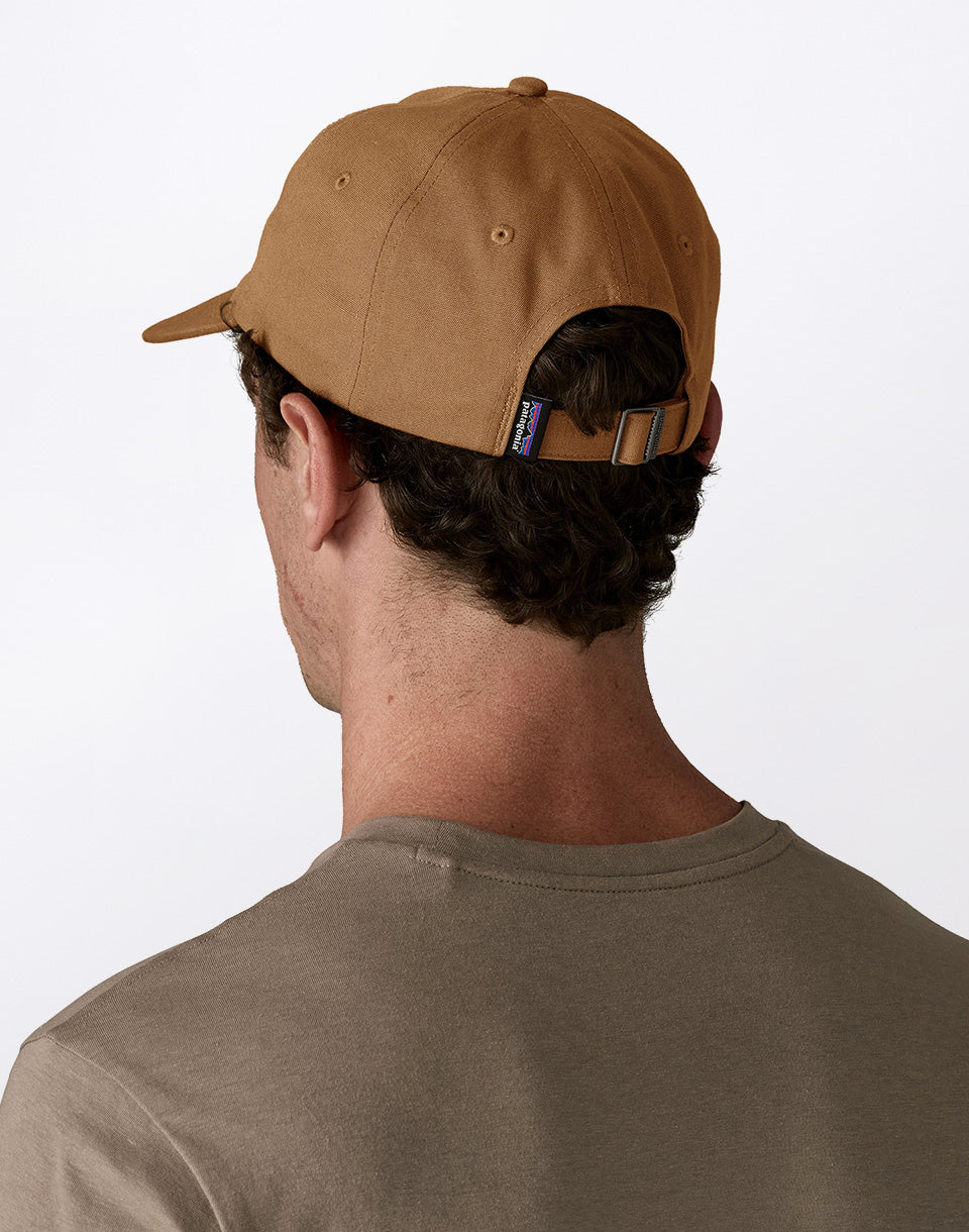 Casquette traditionnelle à étiquette P-6