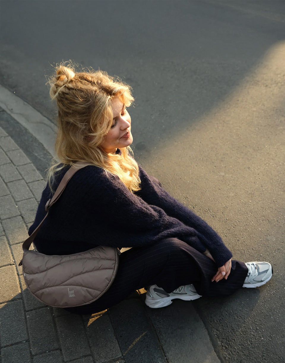 Wavy Puffer Shoulder Bag