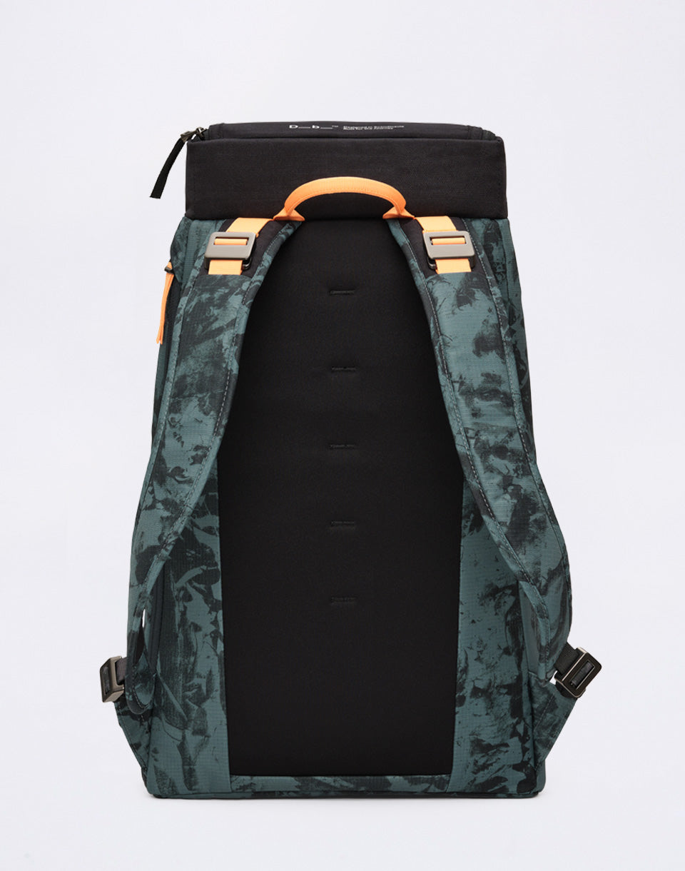 Hugger Backpack 30L