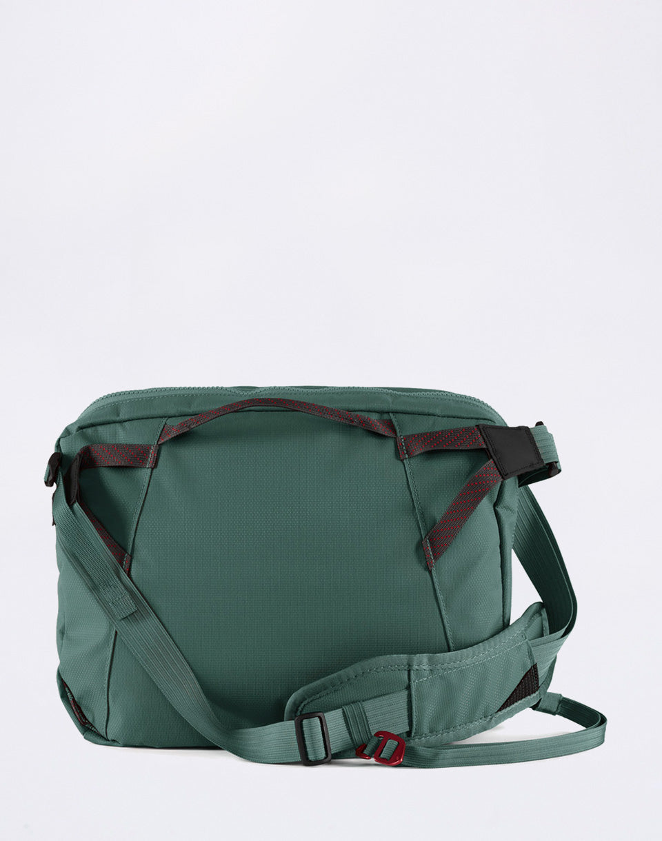 Gaut Messenger Bag
