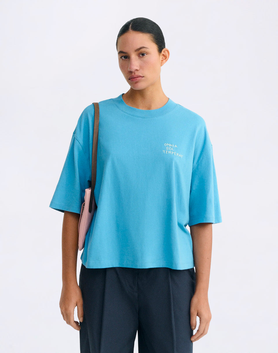 Omnia Sol Dark Dusk Lena Tee