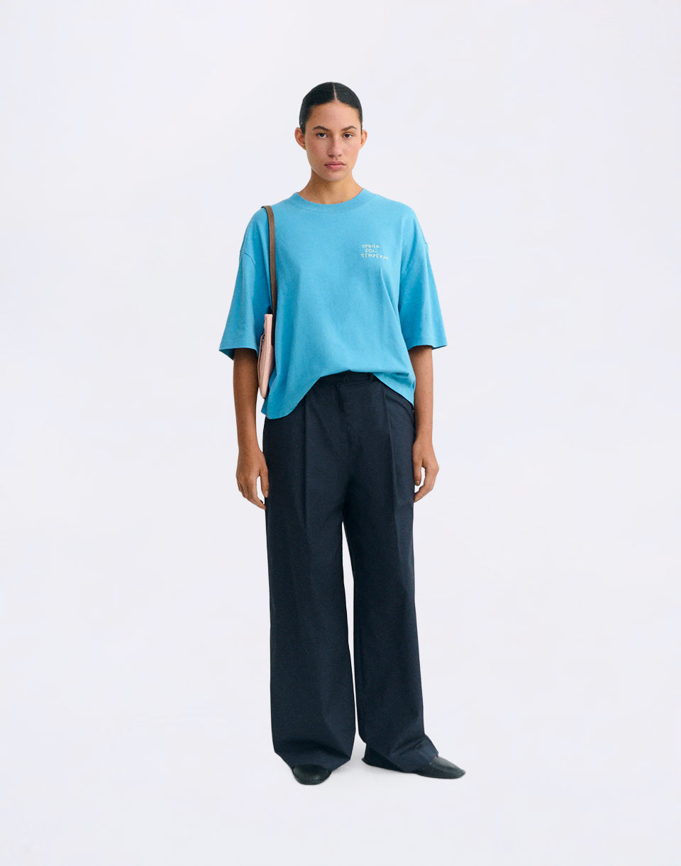Omnia Sol Dark Dusk Lena Tee