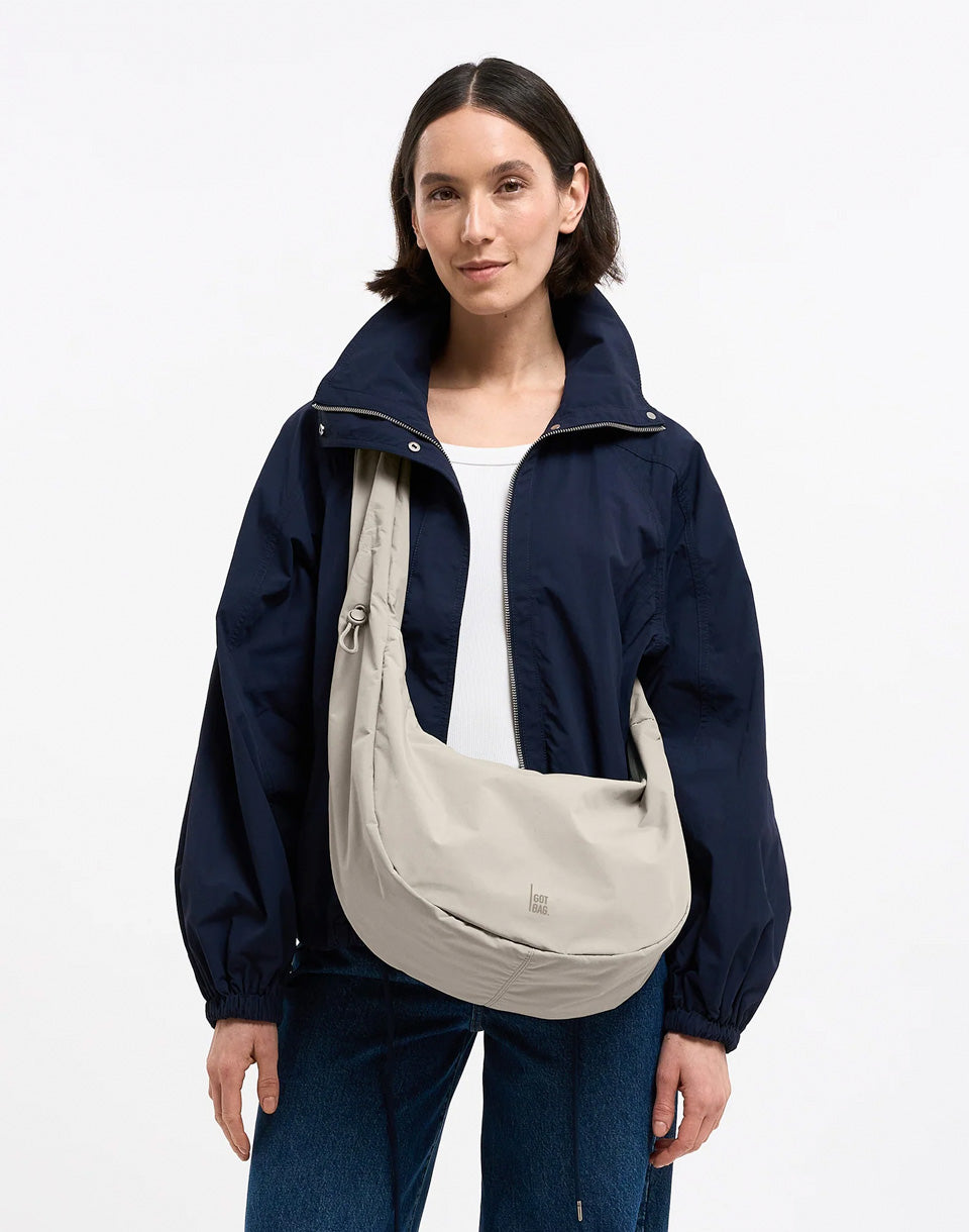 Moon Bag Ruffle Monochrome