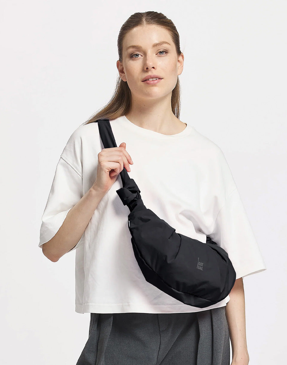 Pleat Moon Bag Small Monochrome