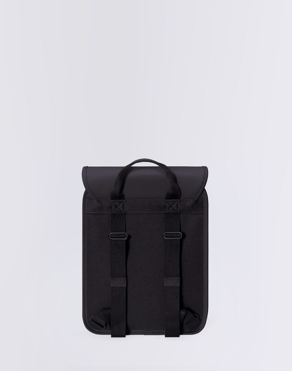 Adina Mini