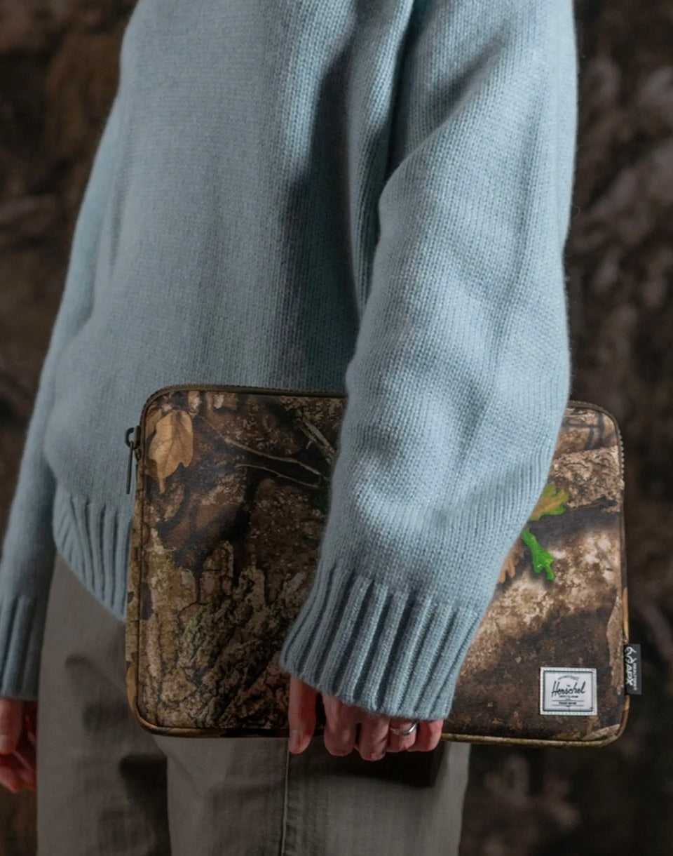 Realtree® Anchor 14 Inch Sleeve