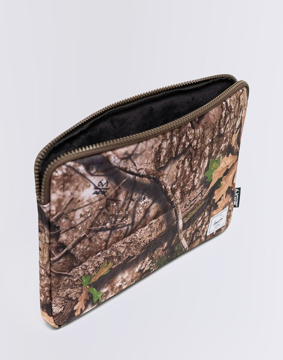 Realtree® Anchor 15-16 Inch Sleeve