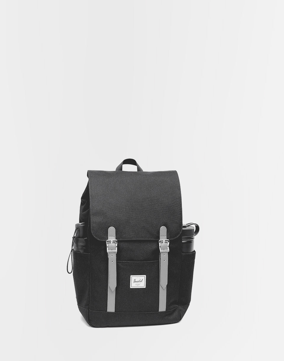 Retreat ™ Small