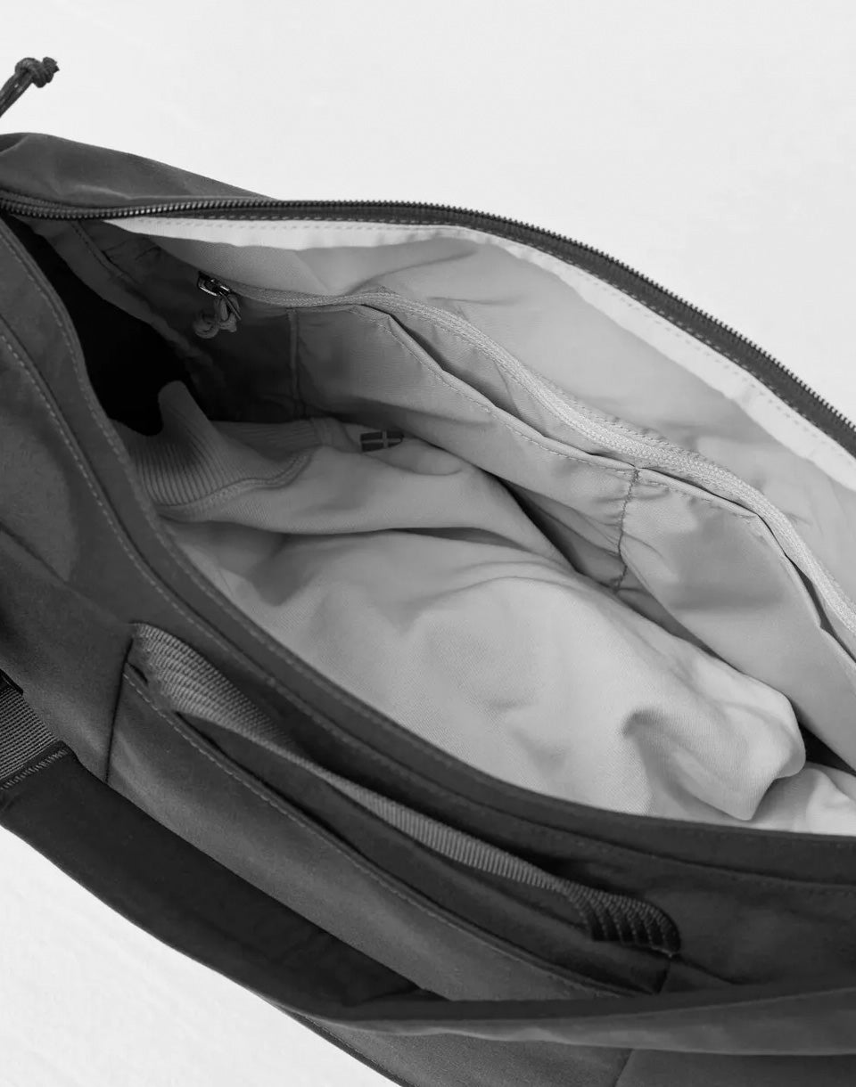 Färden Crossbody