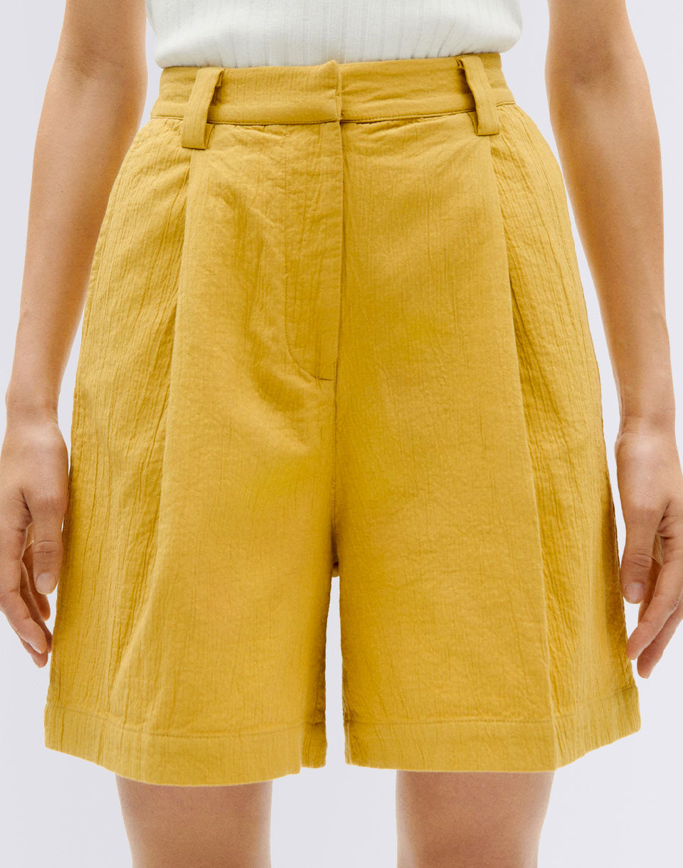 Ambar short lia frinkled
