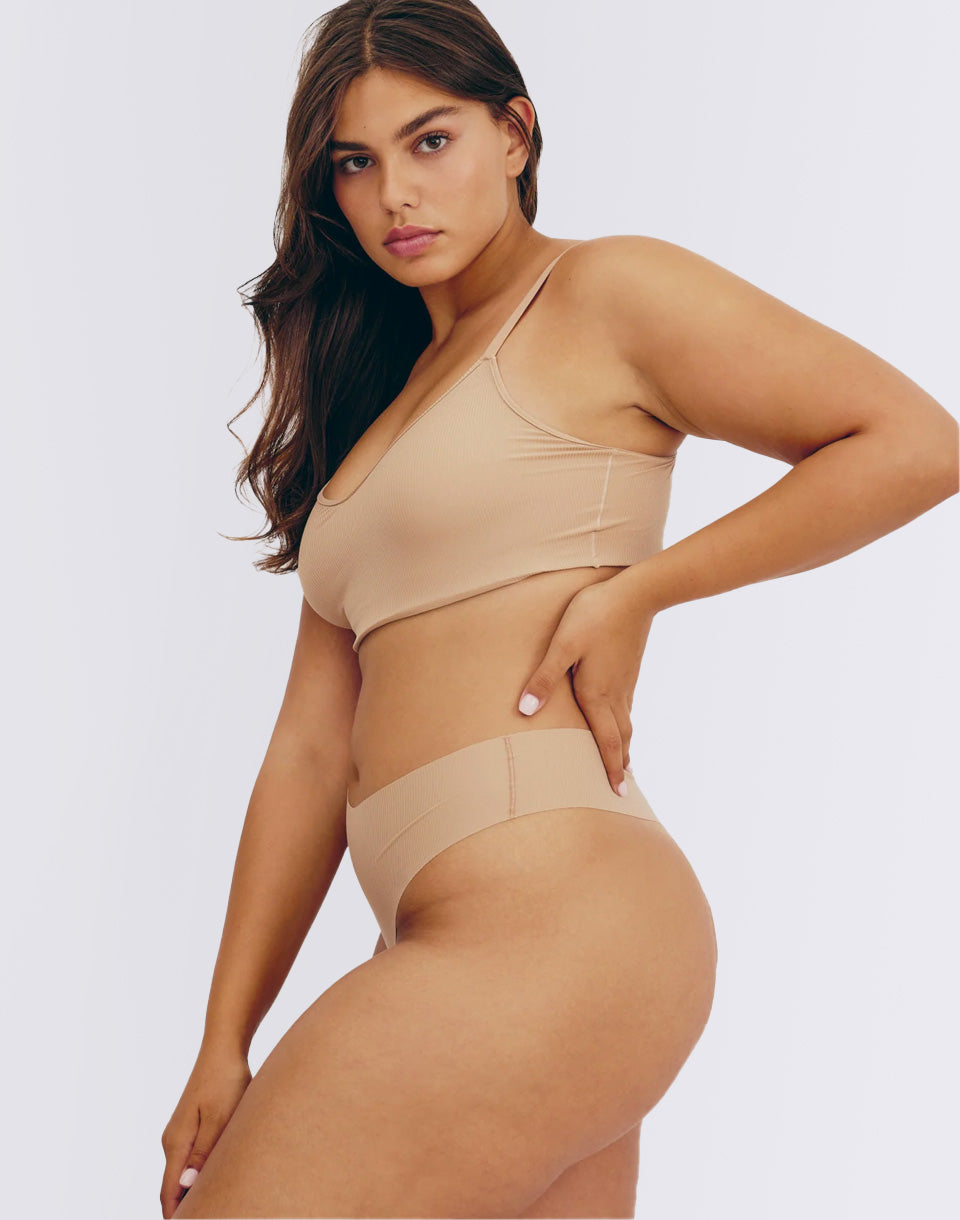 String de côtes nues