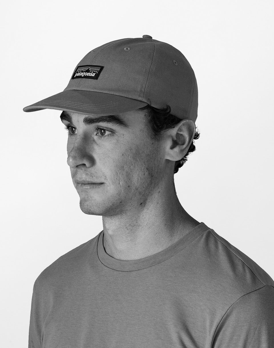 Casquette traditionnelle à étiquette P-6
