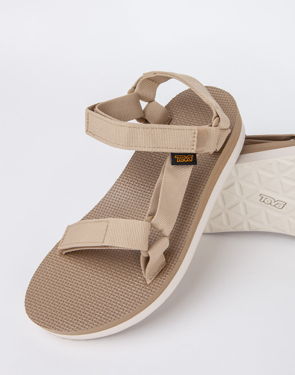 Universel médian universel