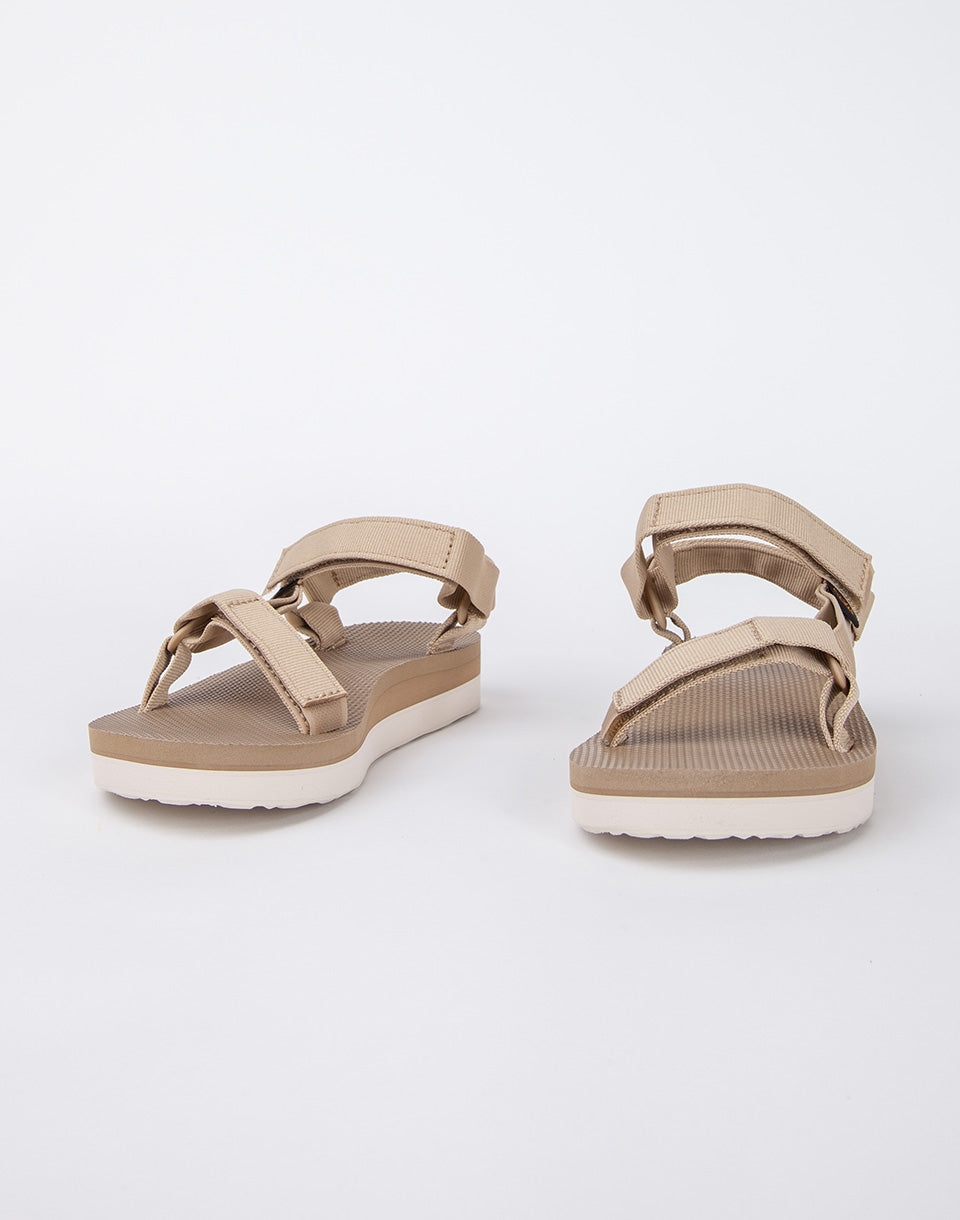 Universel médian universel