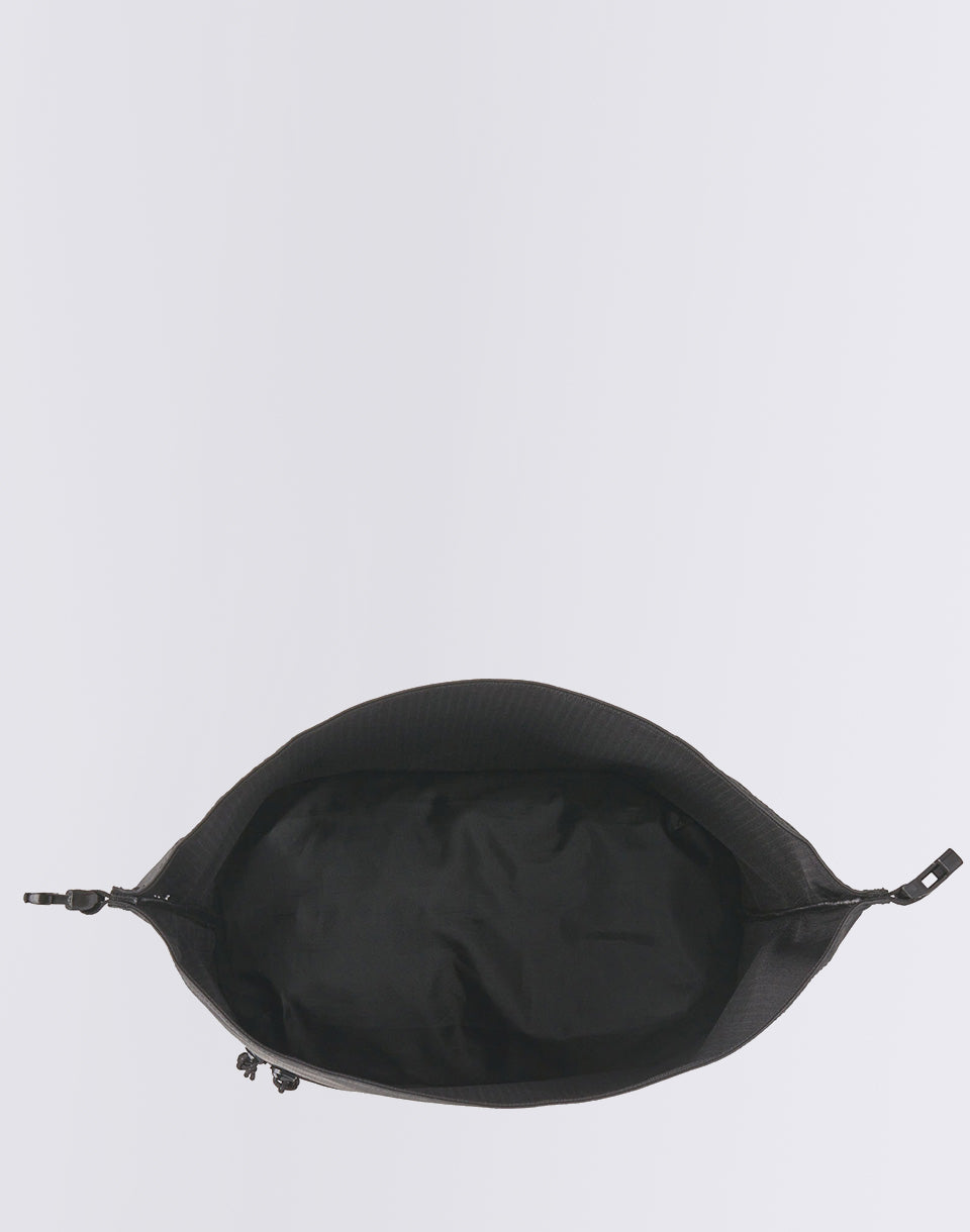 Trou noir MLC Cube