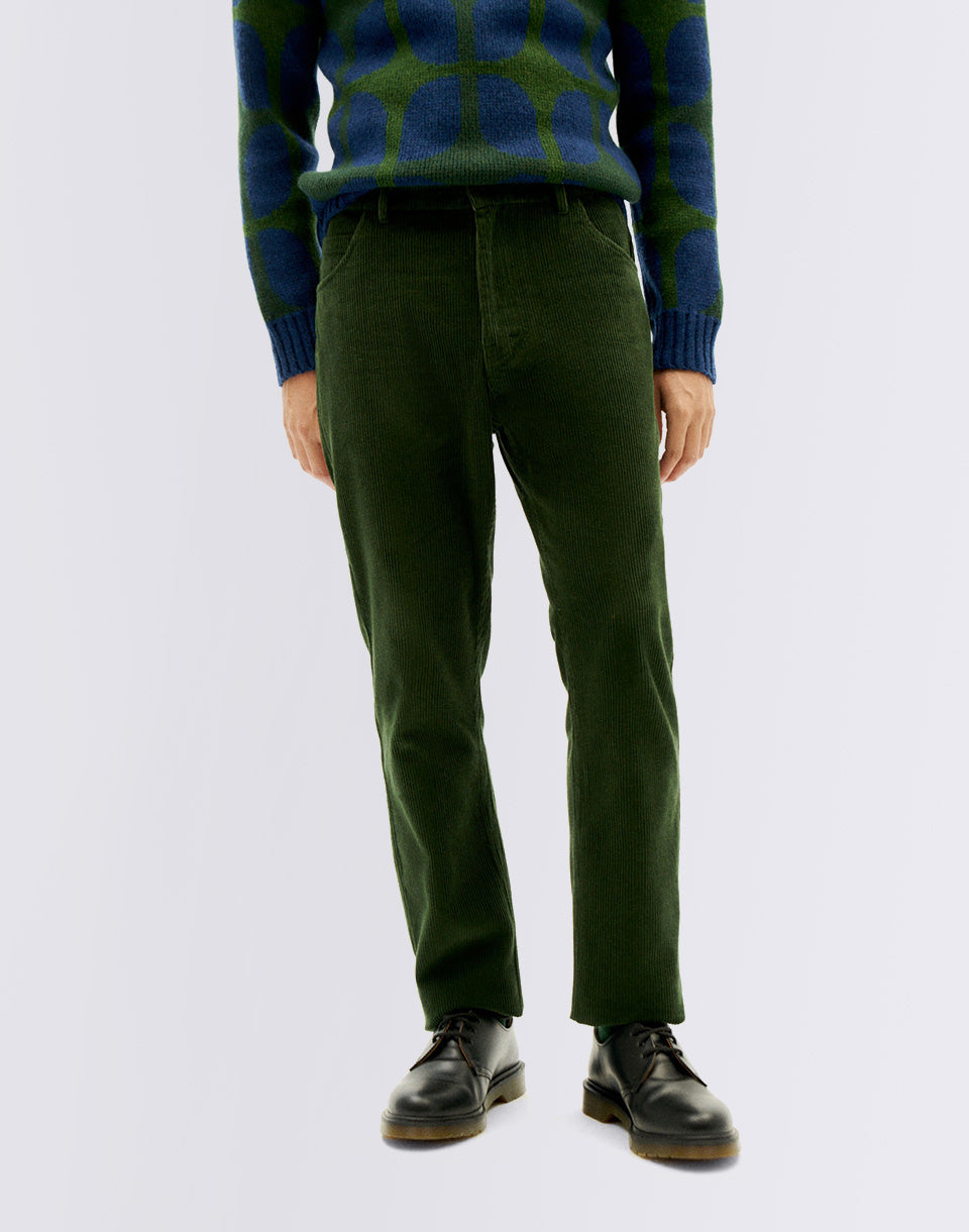 Bouteille verte en velours vert cinq poches pantalon