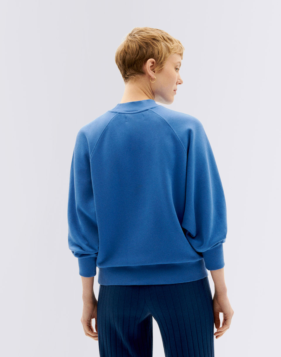 Voici le sweat Fantine Blue Fantine Sunage Blue