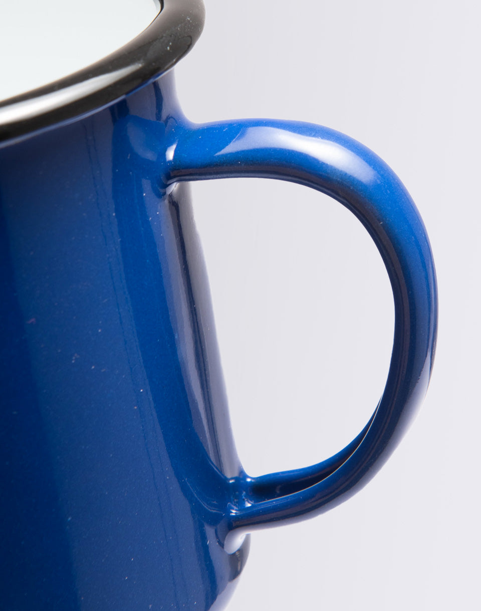 Tasse en émail de haricots