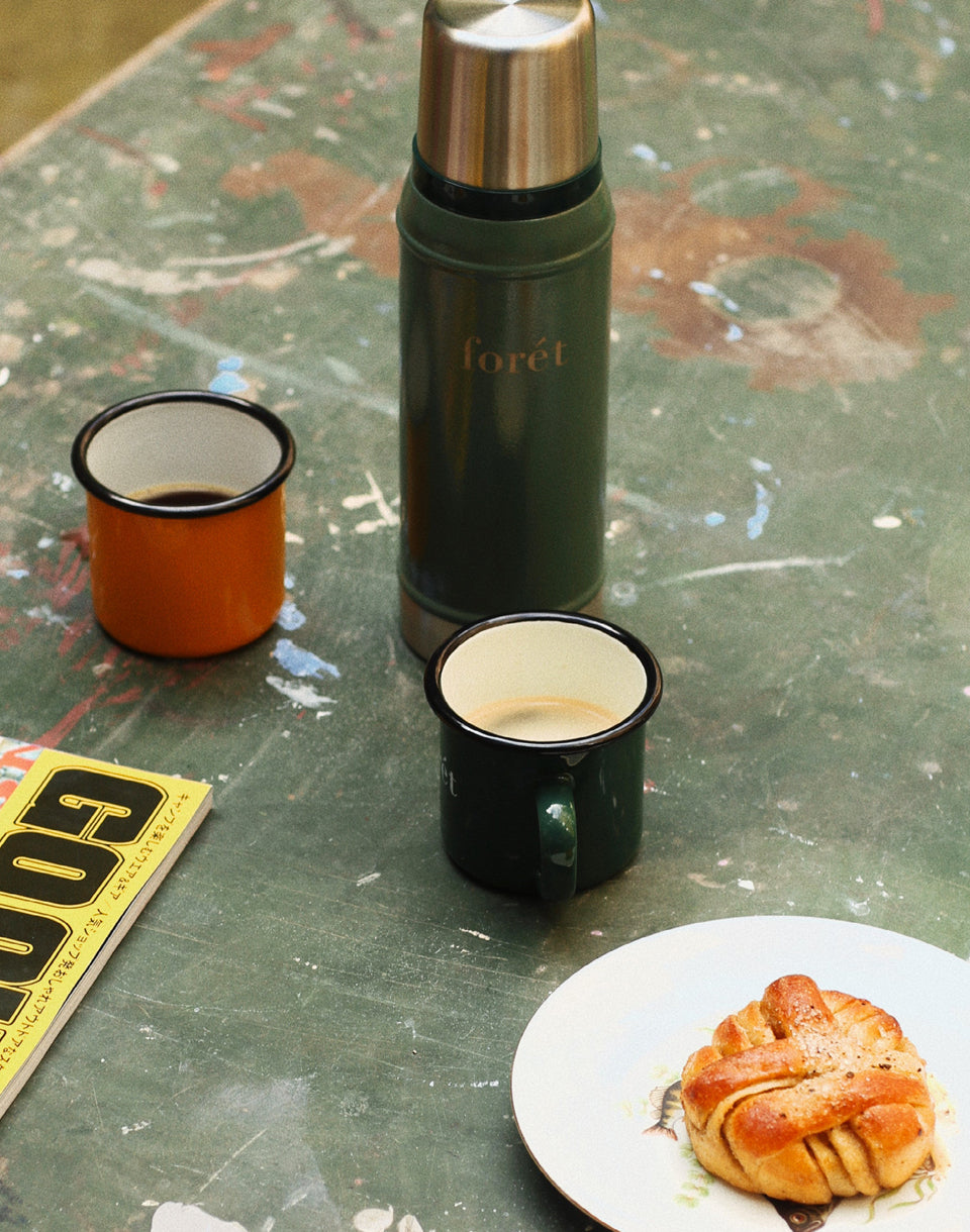 Tasse en émail de haricots