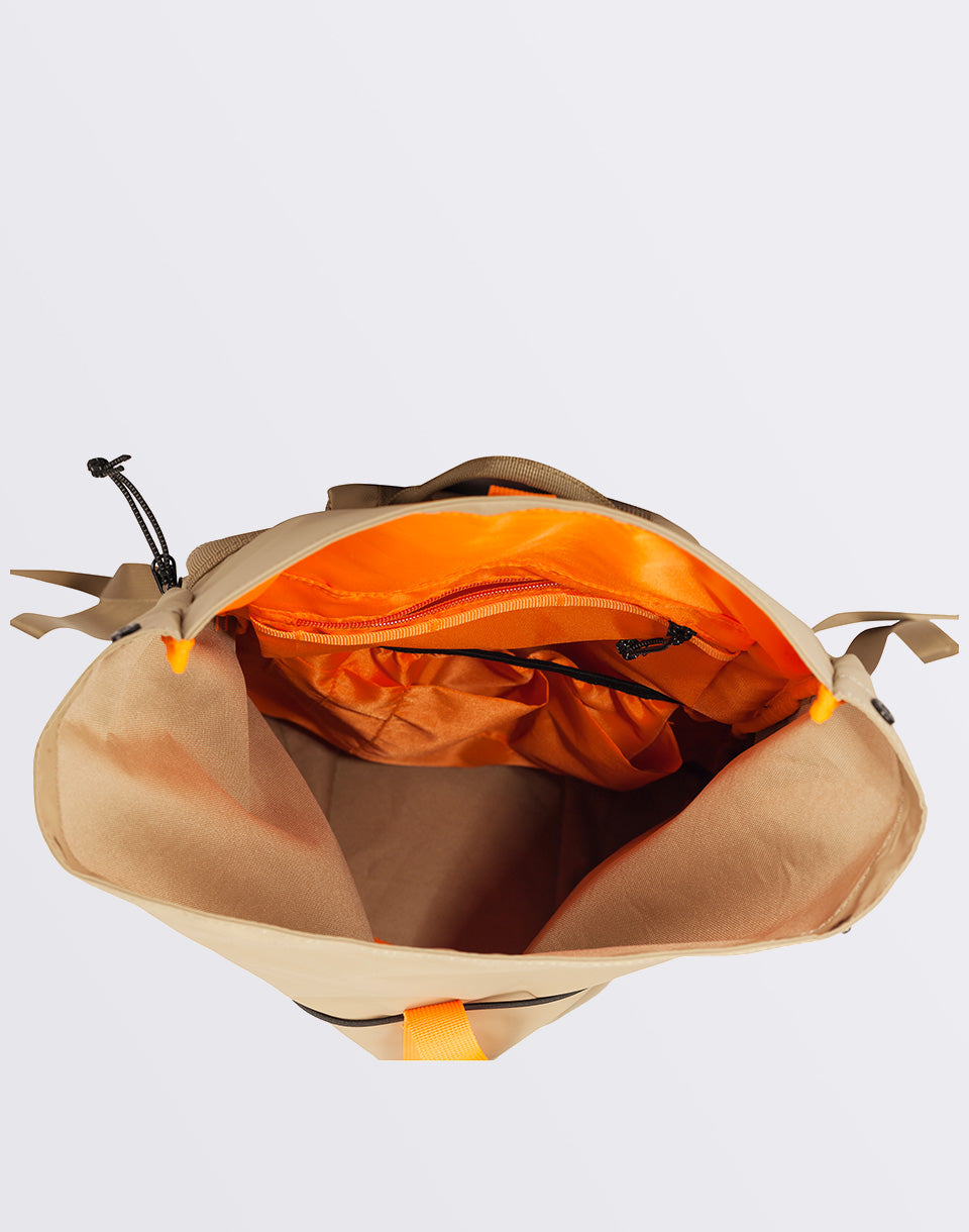 Dayle Roll Top Backpack 21 / 25L