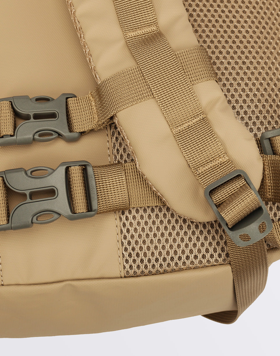 Dayle Roll Top Backpack 21 / 25L